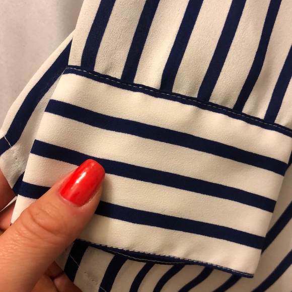 Express Portofino Blouse - Picture 4 of 4